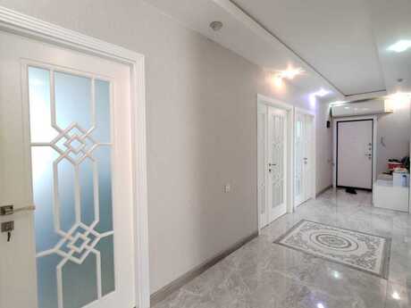5 otaqlı mənzil, 120 m², Əhmədli: 260 000 ₼ 2