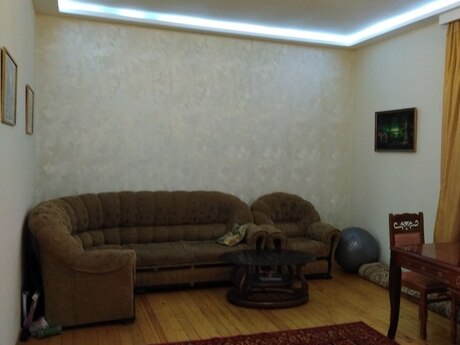 4 otaqlı həyət evi, 200 m², 20 Yanvar: 305 000 ₼ 5