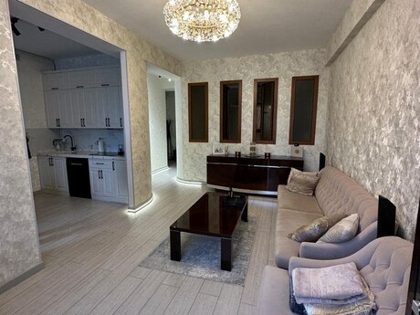 2-room apartment, 60 m², Bakıxanov: 165 000 ₼ 2