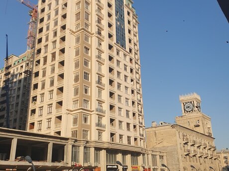 3 rooms · 136 m² · floor 8/17, Nəriman Nərimanov