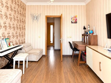 3-комнатная квартира, 70 м², Bakıxanov: 175 000 ₼ 2