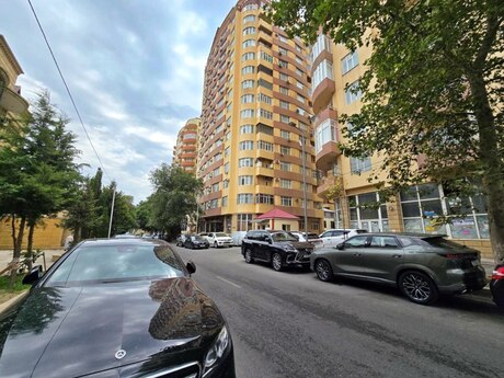 Объявление №6470343 - Баку, Наримановский  р., 4-комн., 225 м², 4/14 этаж