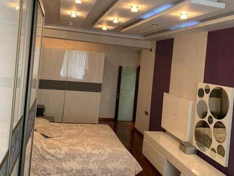 4 otaqlı mənzil, 225 m², Nərimanov: 550 000 ₼ 4