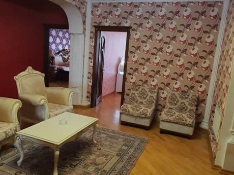 3 otaqlı mənzil, 126 m², 8 Noyabr: 330 000 ₼ 5