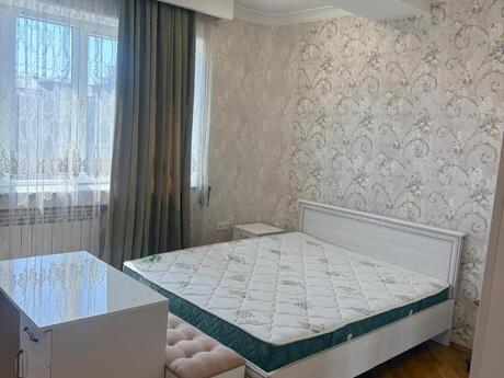 Kirayə 3 otaqlı mənzil, 140 m², Elmlər Akademiyası: 1 400 ₼/ay 2