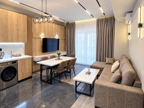 3 rooms · 85 m² · floor 6/8, Ağ şəhər
