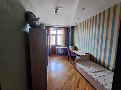 Объявление №6470621 - Баку, м. 8 ноября, 3-комн., 175 м², 12/16 этаж