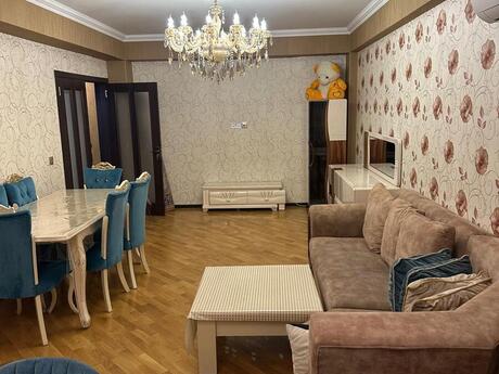 Аренда: 4-комнатная квартира, 132 м², İnşaatçılar: 800 ₼/мес 2
