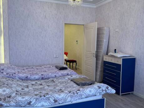 Аренда: 3-комнатная квартира, 127 м², Həzi Aslanov: 800 ₼/мес 4