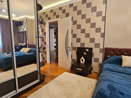 3-комнатная квартира, 137 м², 8-ci mikrorayon: 390 000 ₼ 3