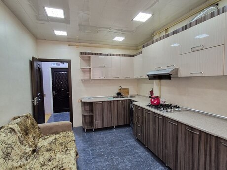 2-room apartment for rent, 70 m², 8-ci mikrorayon: 700 ₼/mo 3