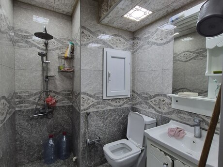 2-room apartment for rent, 70 m², 8-ci mikrorayon: 700 ₼/mo 2