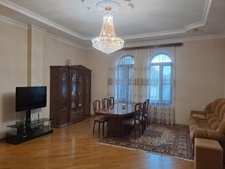 Elan №6470832 - Bakı, Nərimanov r., 700 m²