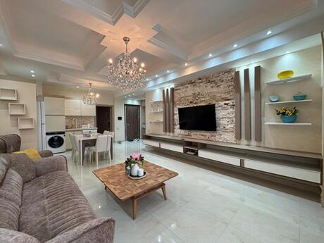 Kirayə 3 otaqlı mənzil, 100 m², Ağ şəhər: 2 000 ₼/ay 2