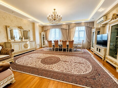 6-room apartment, 250 m², 28 May: 950 000 ₼ 3