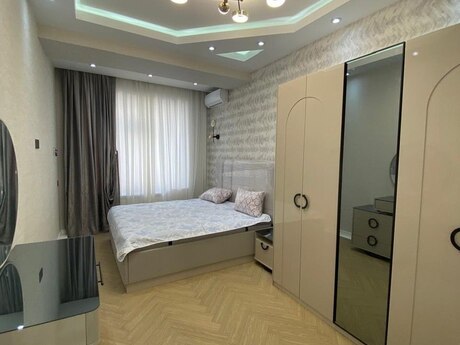2-room apartment for rent, 92 m², 28 May: 1 200 ₼/mo 2
