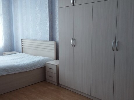 2 otaq · 64 m² · 8/18 mərtəbə, 20-ci sahə