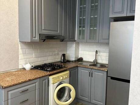 2-room apartment for rent, 50 m², 8 Noyabr: 1 000 ₼/mo 2