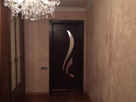 3-комнатная квартира, 82 м², Elmlər Akademiyası: 215 000 ₼ 2