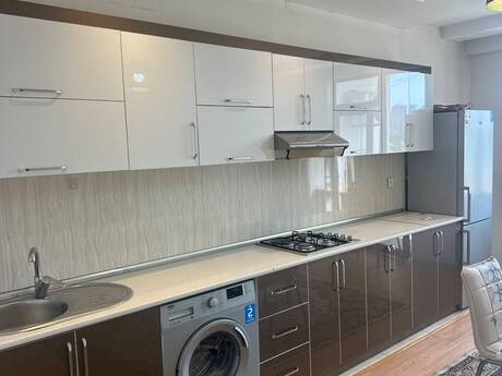 3-room new-build apartment for rent in Nizami, 150 m², 1 400 AZN/mo, photo 2 / 12