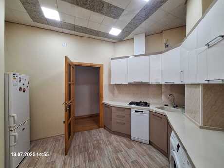 Объявление №6471188 - Баку, м. Элмляр Академиясы, 2-комн., 82 м², 5/18 этаж