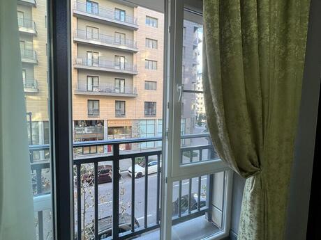 Kirayə 3 otaqlı mənzil, 150 m², Ağ şəhər: 2 500 ₼/ay 4
