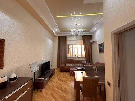 Kirayə 3 otaqlı mənzil, 110 m², 28 May: 1 500 ₼/ay 4