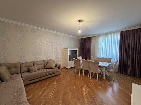 3 otaq · 130 m² · 15/17 mərtəbə, Azadlıq Prospekti