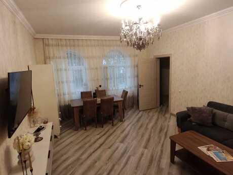 8 otaqlı həyət evi, 220 m², Bakıxanov: 260 000 ₼ 4