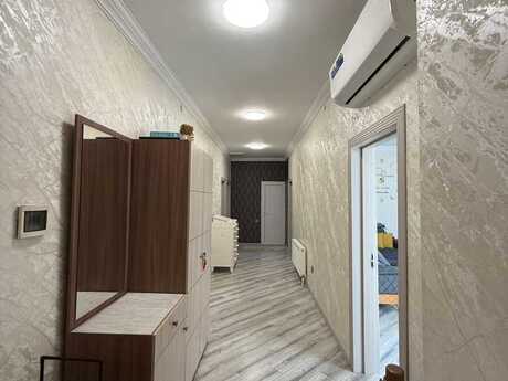 8 otaqlı həyət evi, 220 m², Bakıxanov: 260 000 ₼ 3