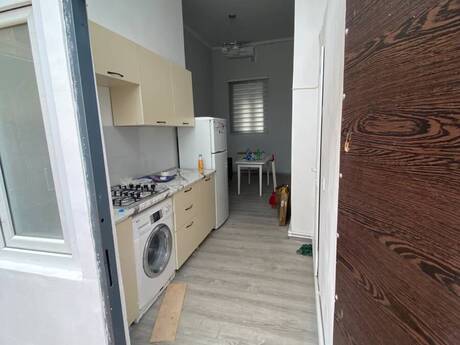 2-room apartment for rent, 26 m², Nizami: 750 ₼/mo 3