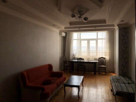 2-room apartment for rent, 85 m², Həzi Aslanov: 150 ₼/mo 3