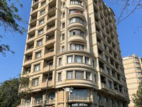 3 rooms · 135 m² · floor 10/12, Nizami