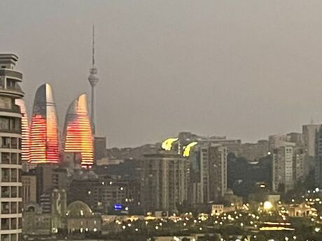 3 otaqlı mənzil, 135 m², Nizami: 410 000 ₼ 2