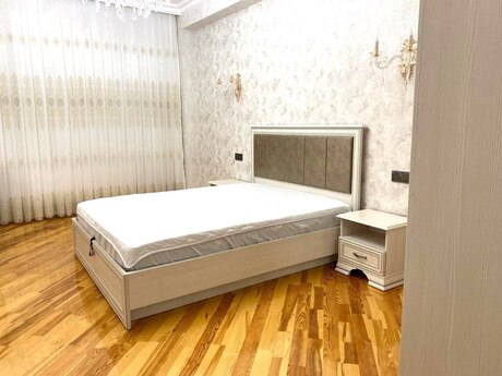 3-room apartment for rent, 128 m², Etibarlı Residence Qaraçuxur: 999 ₼/mo 4
