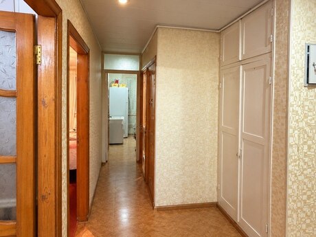 Elan №6471573 - Bakı, Xalqlar Dostluğu m., 3 otaqlı, 65 m², 3/5 mərtəbə