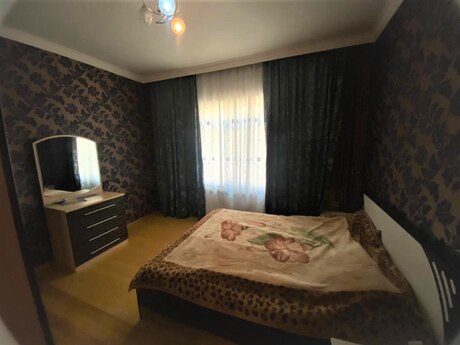 Xocəsəndə 4 otaqlı həyət evi kirayə verilir, 250 m², 700 AZN/ay, şəkil 5 / 12