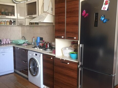 3 otaqlı mənzil, 96 m², İnşaatçılar: 270 000 ₼ 2