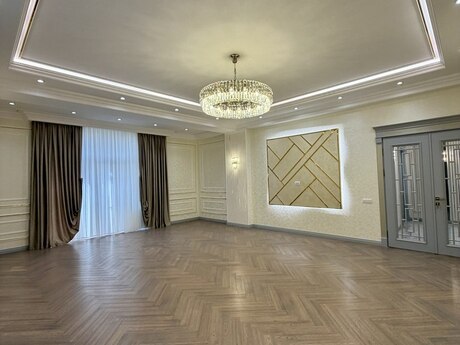 4 otaqlı mənzil, 195 m², 28 May: 800 000 ₼ 3
