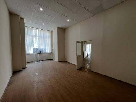 4 otaqlı mənzil, 200 m², Sahil: 920 000 ₼ 3