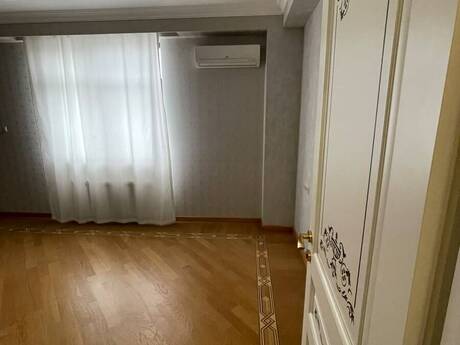 Kirayə 6 otaqlı mənzil, 260 m², Elmlər Akademiyası: 2 500 ₼/ay 2