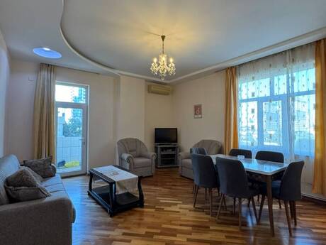 Elan №6471841 - Bakı, Nizami m., 2 otaqlı, 75 m², 4/18 mərtəbə
