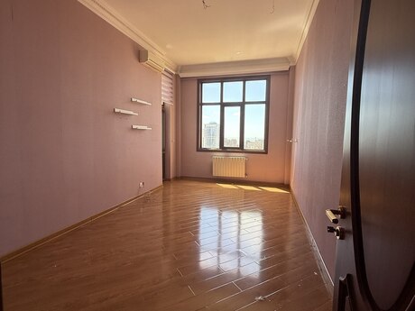 4 otaqlı mənzil, 230 m², Nizami: 620 000 ₼ 5