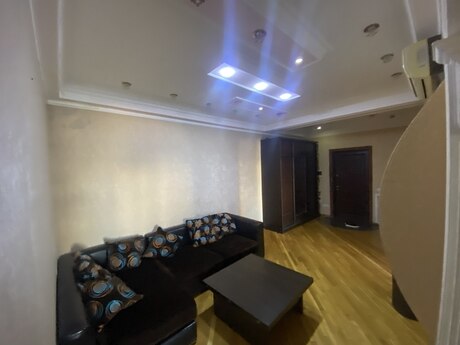 2-room apartment for rent, 95 m², Əhmədli: 200 ₼/mo 2