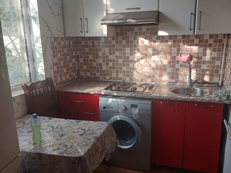 Объявление №6472051 - Баку, м. Мемар Аджеми, 2-комн., 55 м², 1/5 этаж