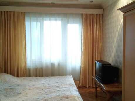 5 otaqlı mənzil, 120 m², Azadlıq Prospekti: 330 000 ₼ 2