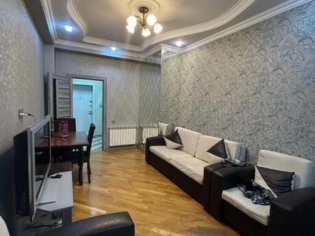 Kirayə 2 otaqlı mənzil, 55 m², İnşaatçılar: 700 ₼/ay 2