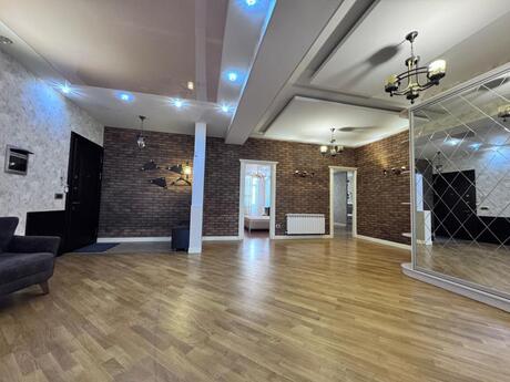 Kirayə 3 otaqlı mənzil, 154 m², 28 May: 1 600 ₼/ay 4