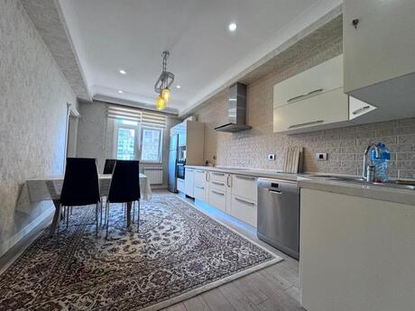 Kirayə 3 otaqlı mənzil, 154 m², 28 May: 1 600 ₼/ay 5