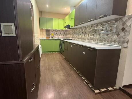 Kirayə 4 otaqlı mənzil, 110 m², 28 May: 1 000 ₼/ay 3
